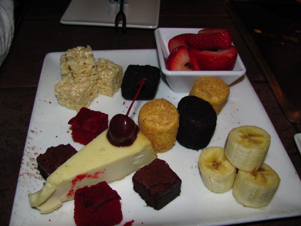 How to Make Chocolate Fondue Just Like Melting Pot - Oh So Delicioso