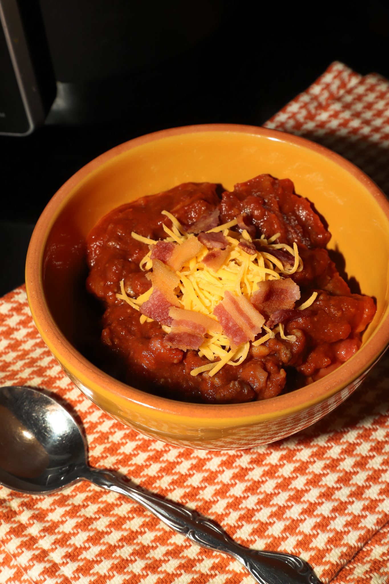 Slow Cooked Bacon Cheeseburger Chili for a Crowd For the Love of Food