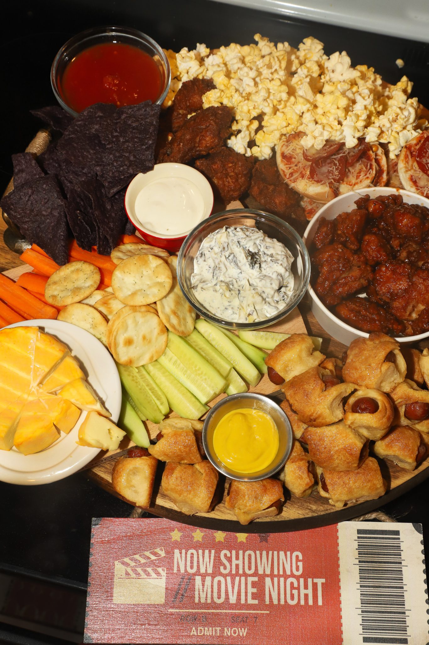 movie-night-snack-tray-movie-night-snacks-family-movie-night-snacks
