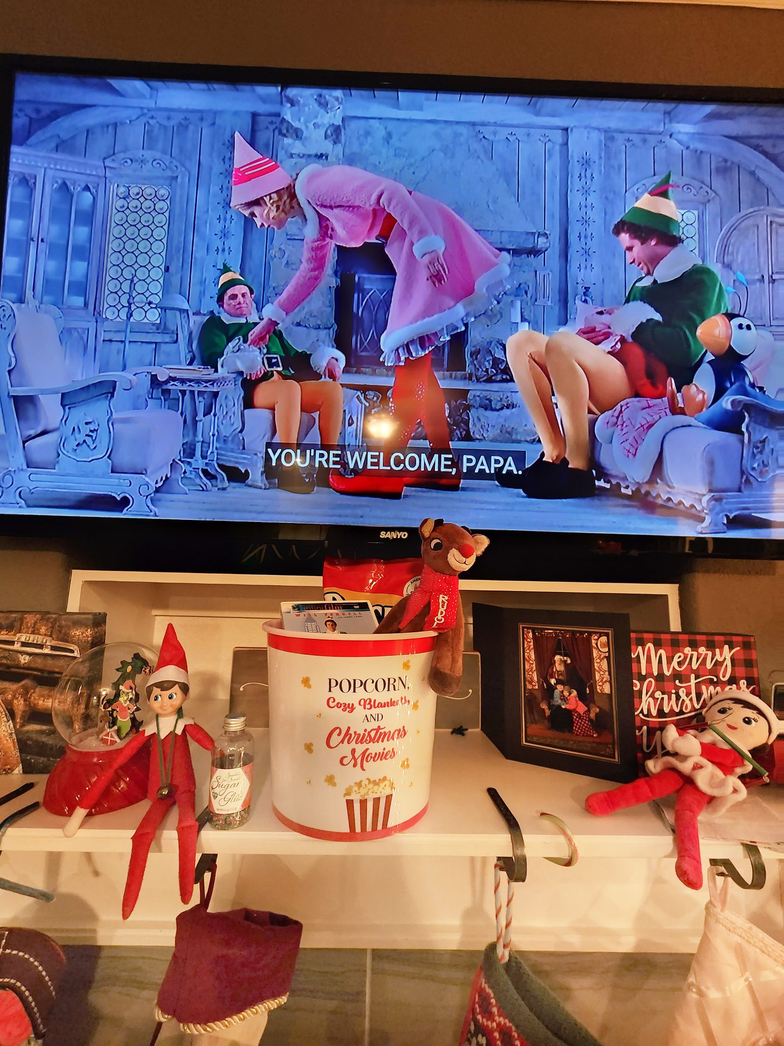 Vanilla Elf Hats Christmas Snack | Elf on the Shelf Idea - For the Love ...